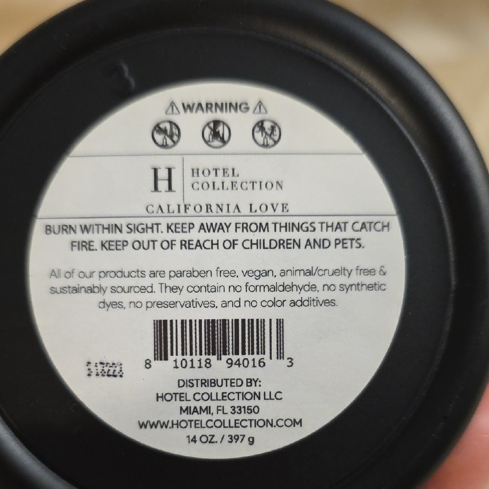 Hotel Collection Signature California Love 14oz Candle - Picture 5 of 6